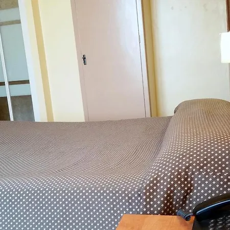 Hostal Capitol Ramblas-2
